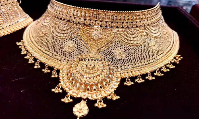 Shri Gadhbor Jewellers